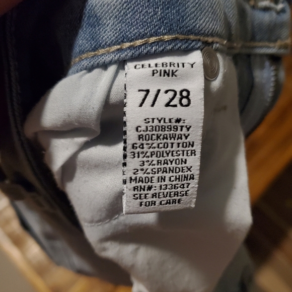 Celebrity Pink Embroidered Denim Shorts Sz7 - Picture 4 of 4
